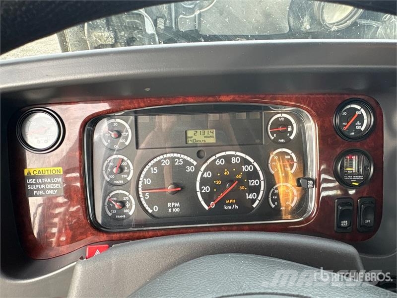 Freightliner M2 Седельные тягачи