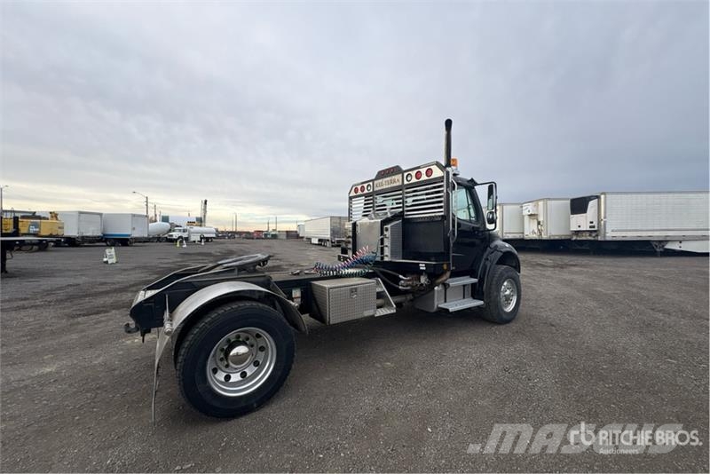 Freightliner M2 Седельные тягачи