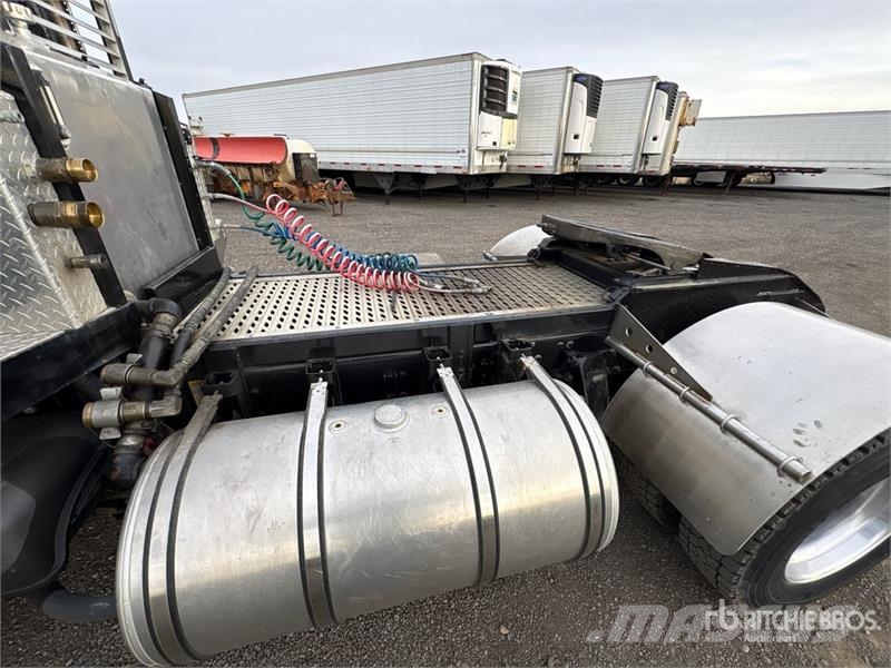 Freightliner M2 Седельные тягачи