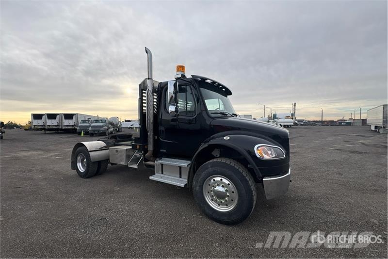 Freightliner M2 Седельные тягачи