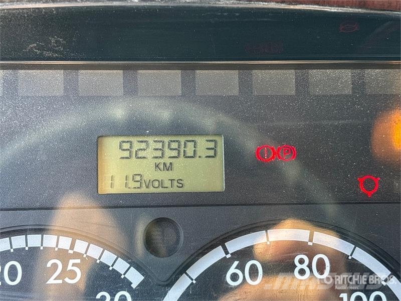 Freightliner M2 10329 L 5311 psi 4x4 Sleeper Pressure Truck Autre camion