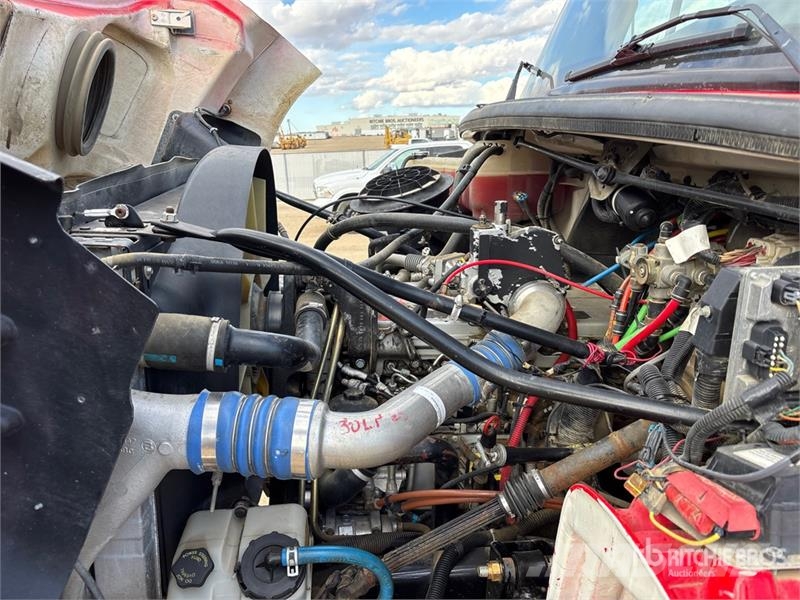 Freightliner M2 10329 L 5311 psi 4x4 Sleeper Pressure Truck Autre camion