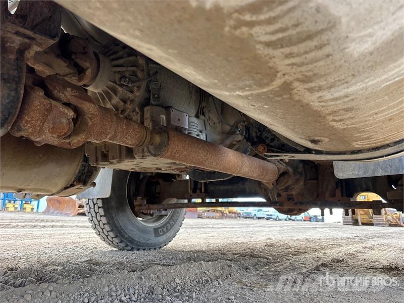 Freightliner M2 10329 L 5311 psi 4x4 Sleeper Pressure Truck Autre camion