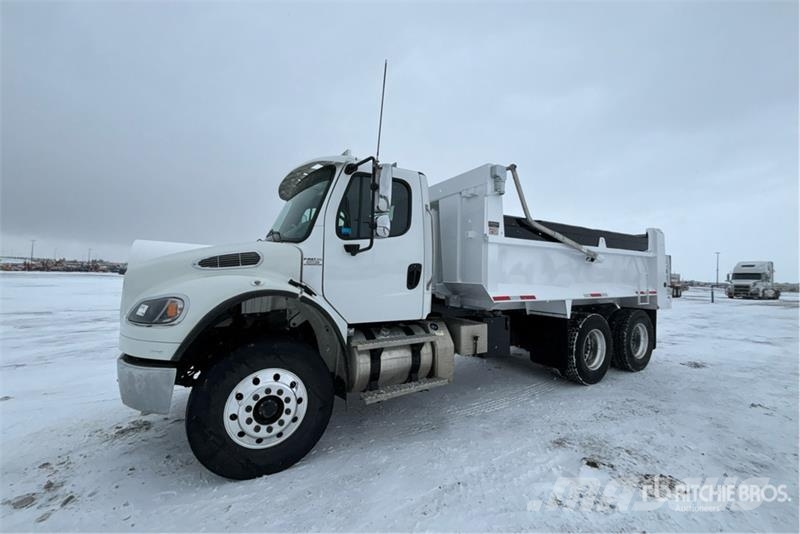 Freightliner M2 106 Kipper