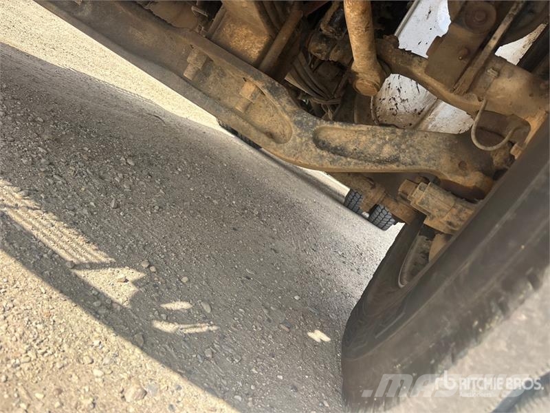 Freightliner M2 106 Грузовики-Самосвалы