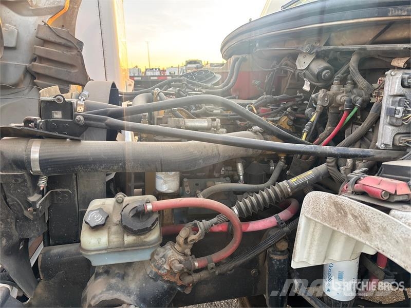 Freightliner M2 106 Cabins and interior