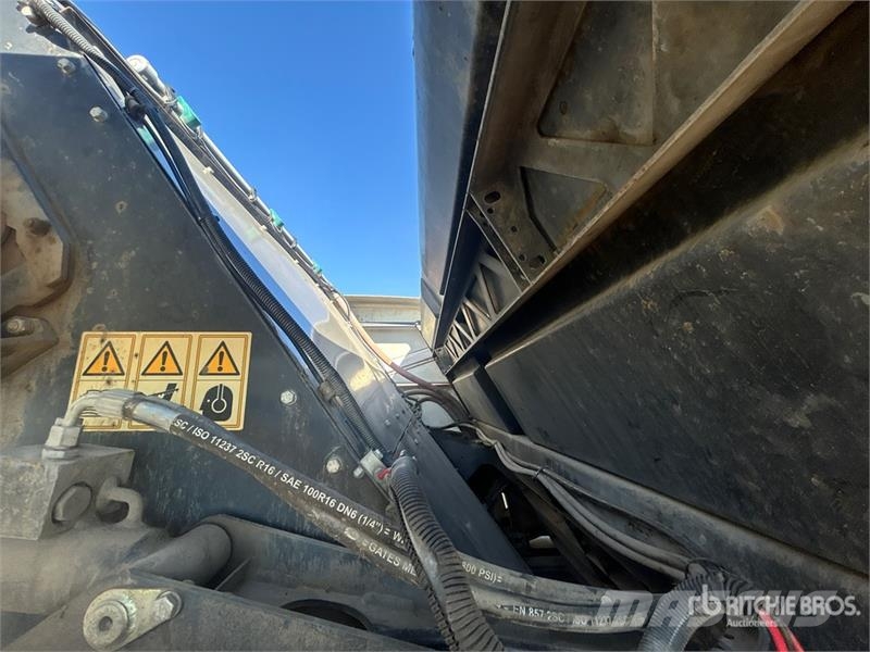 Freightliner M2 106 Šlavimo sunkvežimiai