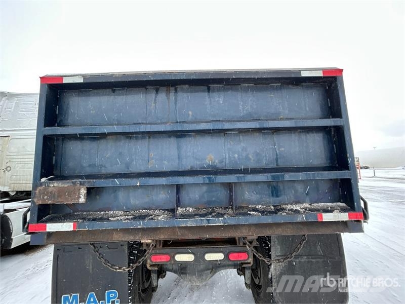 Freightliner M2 106 Kiper tovornjaki