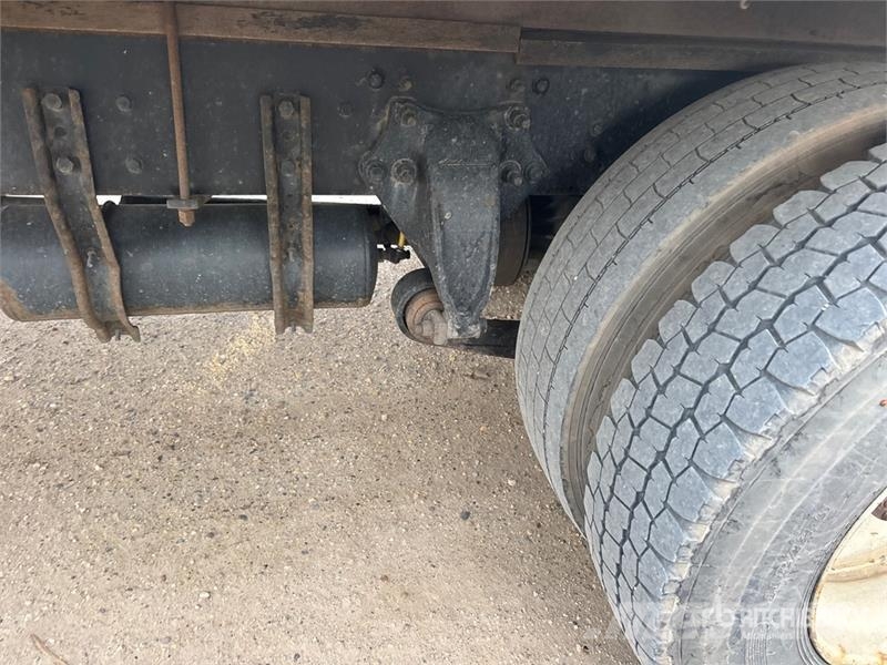 Freightliner M2 106 Kravas automašīnas - refrižeratori
