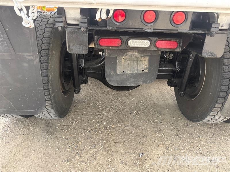 Freightliner M2 106 Грузовики-Самосвалы
