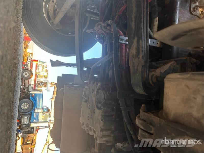 Freightliner M2 106 Camion ribaltabili