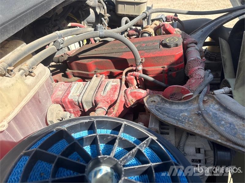 Freightliner M2 106 Фургони