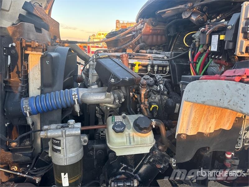 Freightliner M2 106 Camion ribaltabili