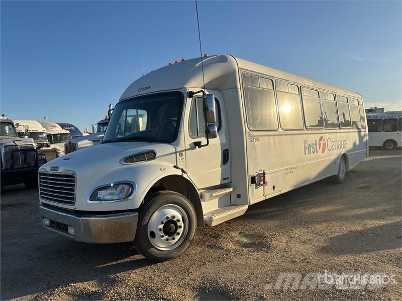 Freightliner M2 106 Мини бусове