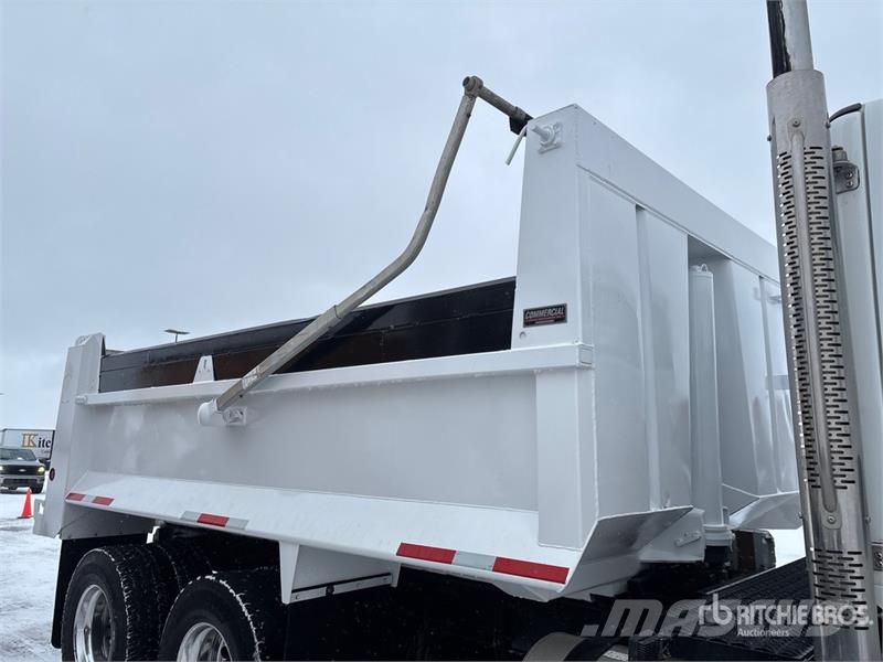 Freightliner M2 106 Kipper