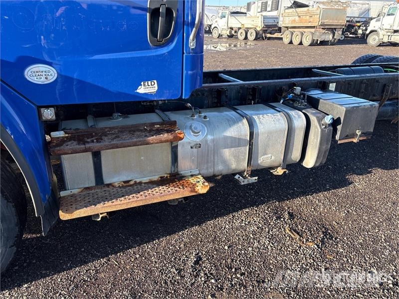 Freightliner M2 106 Hytter och interiör