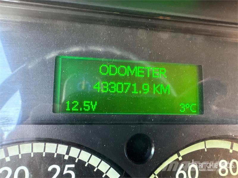 Freightliner M2 106 Hytter och interiör