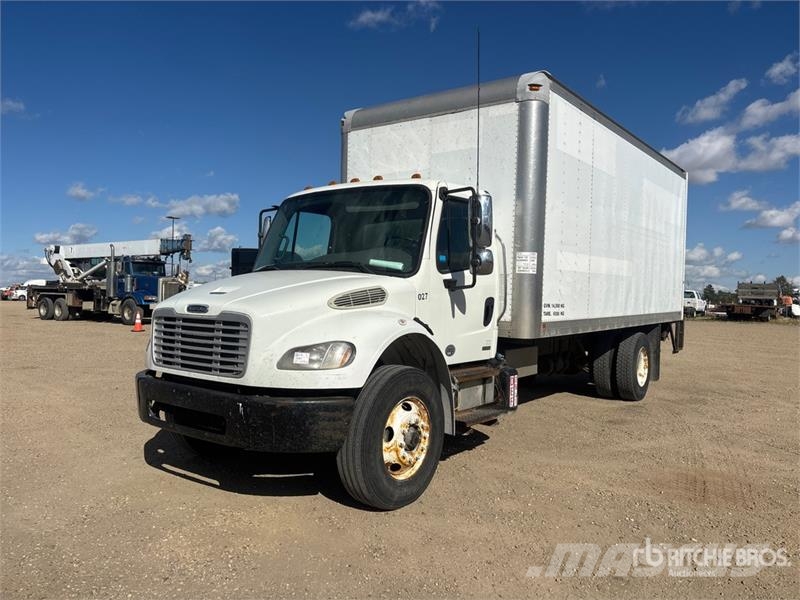 Freightliner M2 106 Фургони