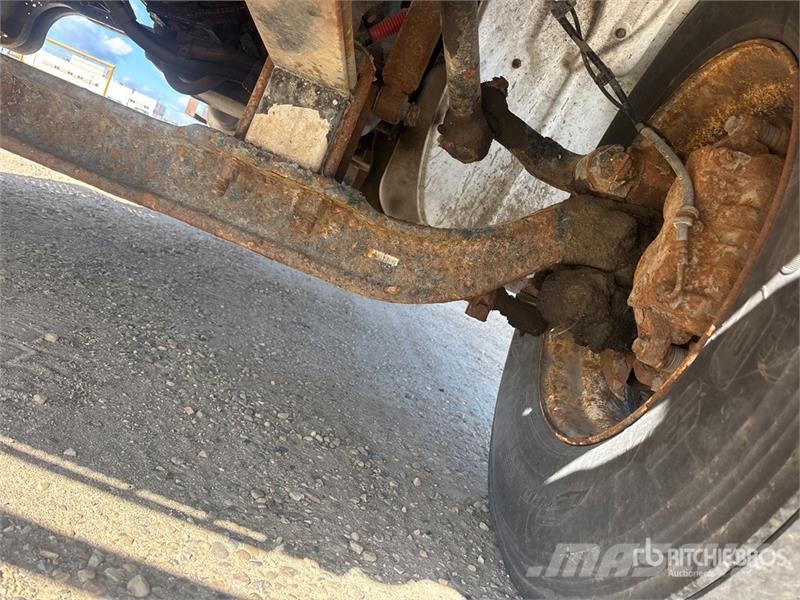Freightliner M2 106 Фургони