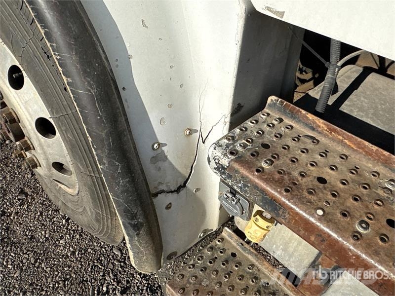 Freightliner M2 106 Kabine i unutrašnjost