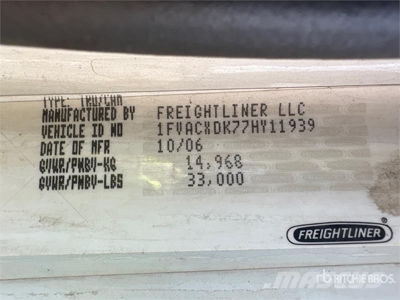 Freightliner M2 106 Kabine i unutrašnjost