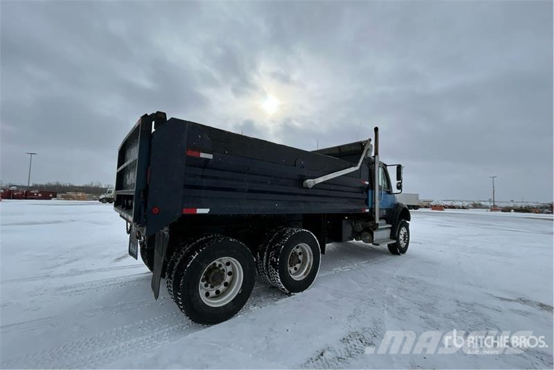 Freightliner M2 106 Kiper tovornjaki
