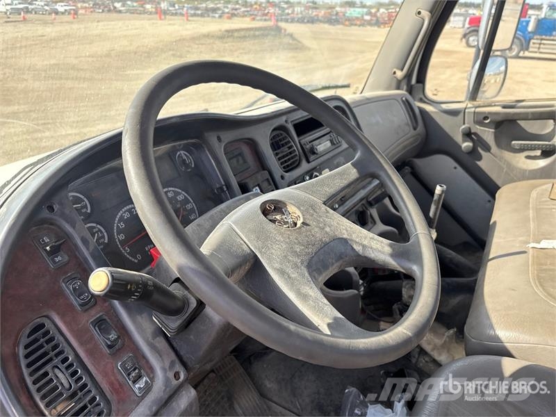 Freightliner M2 106 Tankwagen