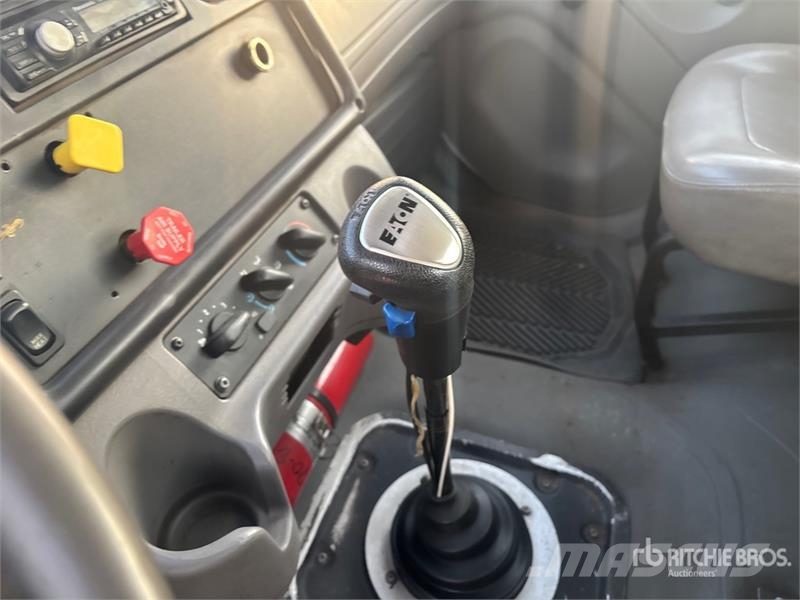 Freightliner M2 106 Cabins and interior