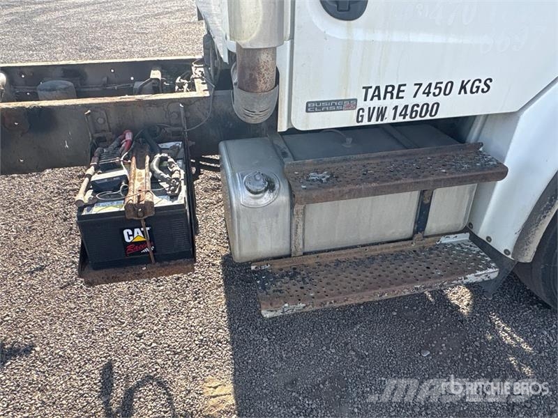 Freightliner M2 106 Kabine i unutrašnjost