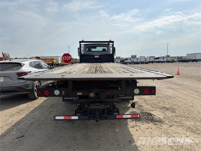 Freightliner M2 106 Hinausautot