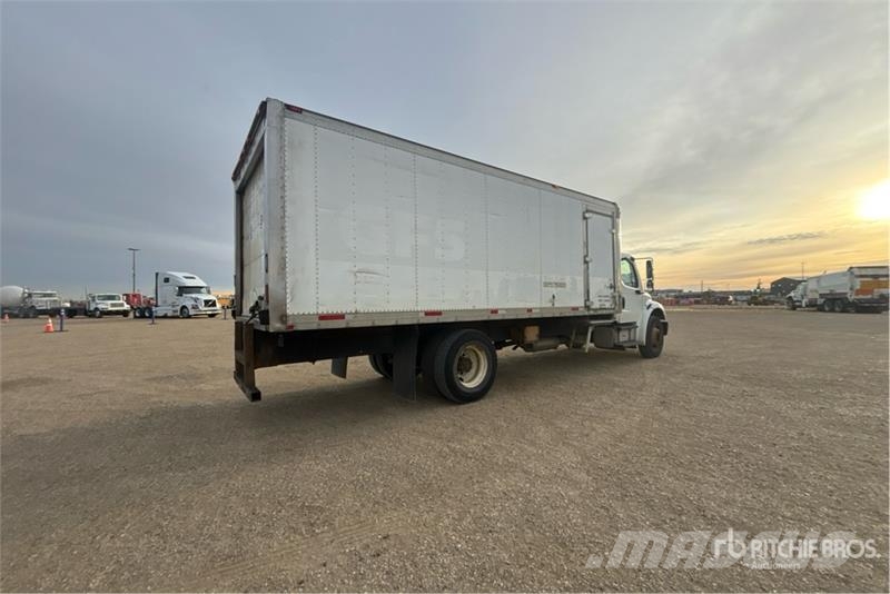 Freightliner M2 106 Kravas automašīnas - refrižeratori