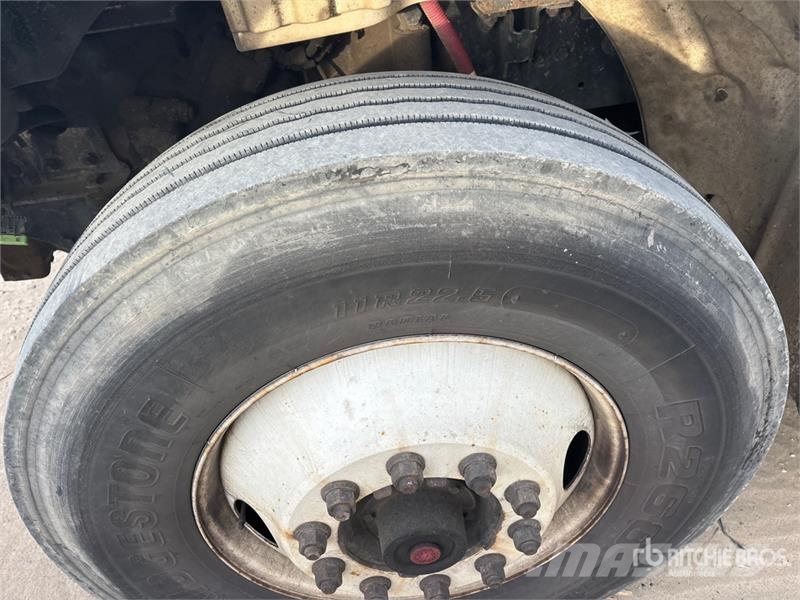 Freightliner M2 106 Kravas automašīnas - refrižeratori