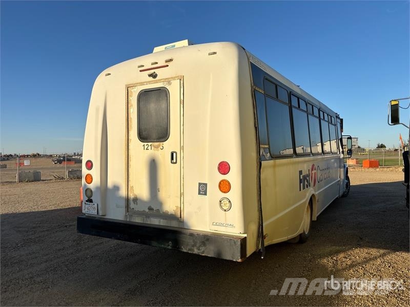 Freightliner M2 106 Мини бусове