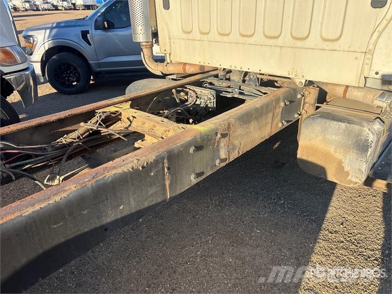 Freightliner M2 106 Cabine e interni