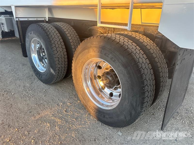 Freightliner M2 106 Camion ribaltabili