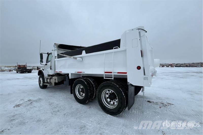 Freightliner M2 106 Kipper