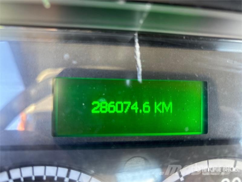 Freightliner M2 106 Hytter och interiör