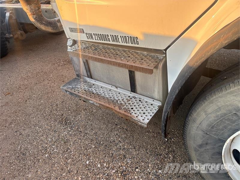 Freightliner M2 106 Cabins and interior
