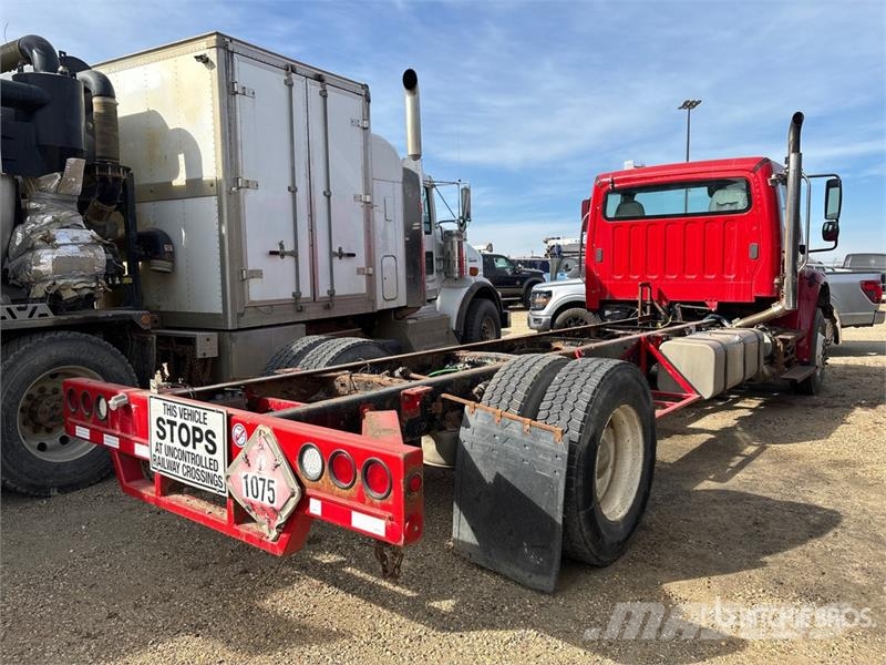 Freightliner M2 106 Cabine en interieur