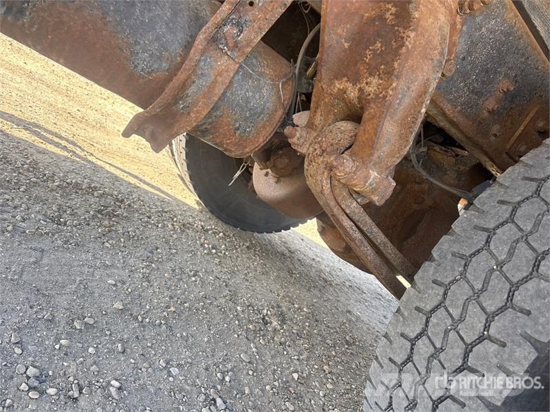Freightliner M2 106 Фургони