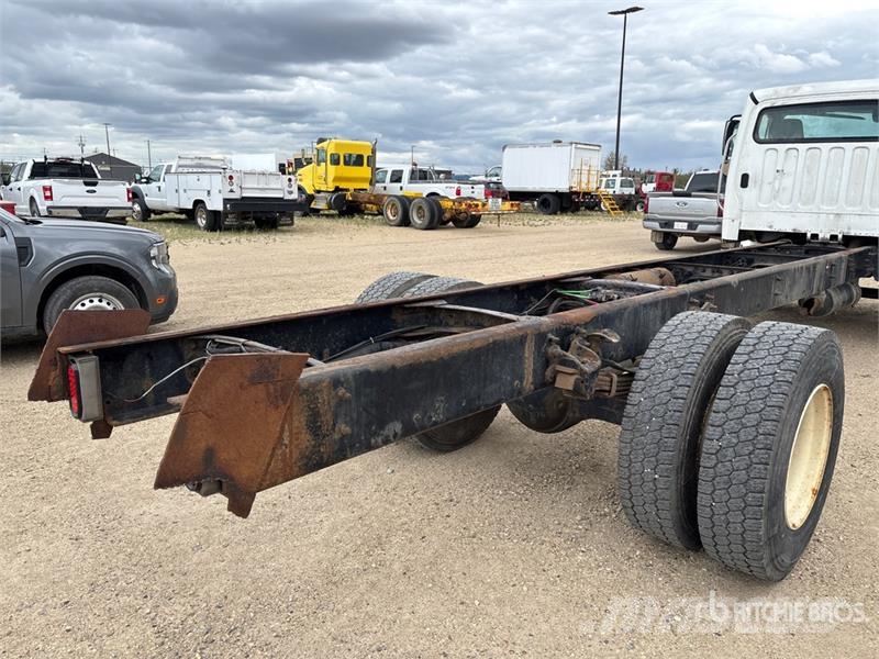 Freightliner M2 106 Kabine i unutrašnjost