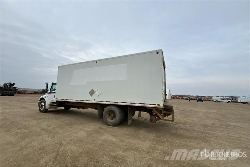 Freightliner M2 106 4x2 Van Truck Sanduk kamioni