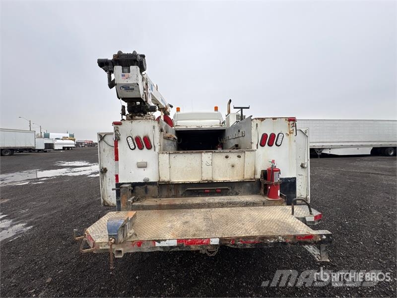 Freightliner M2 106 4x4 Extended Cab Service Truck 市政车