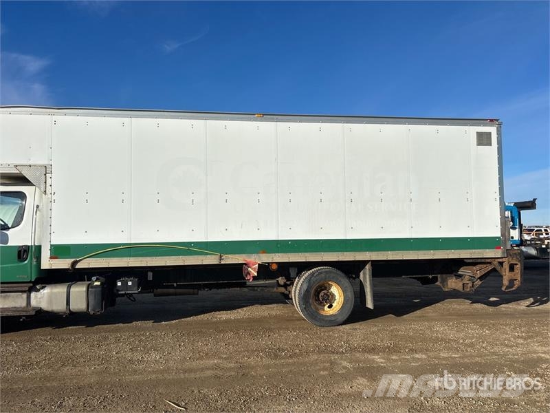 Freightliner M2 106 4x2 Van Truck Skapbiler