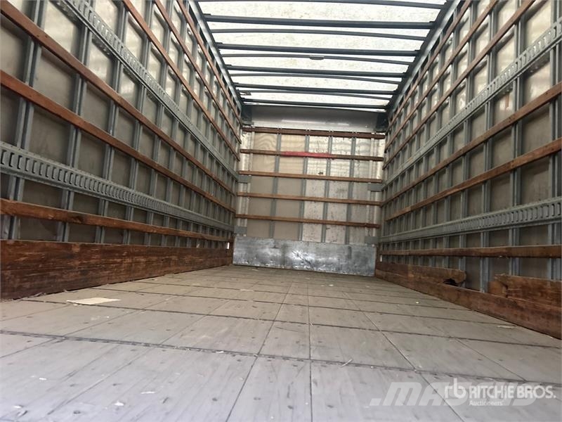 Freightliner M2 106 4x2 Van Truck Фургони