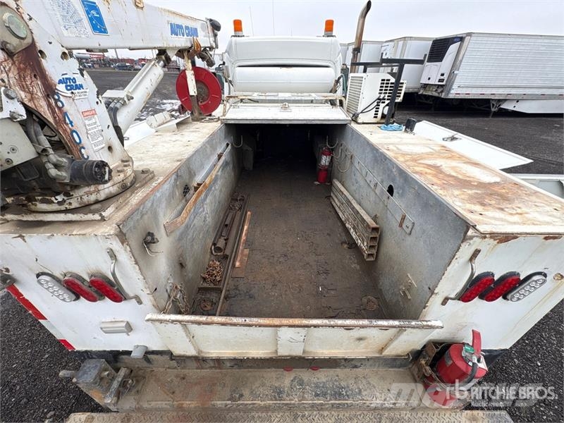 Freightliner M2 106 4x4 Extended Cab Service Truck 市政车