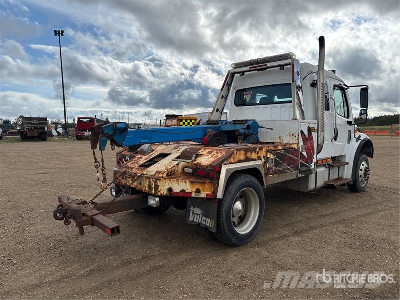Freightliner M2 106 4x2 Extended Cab Tow Truck Hinausautot