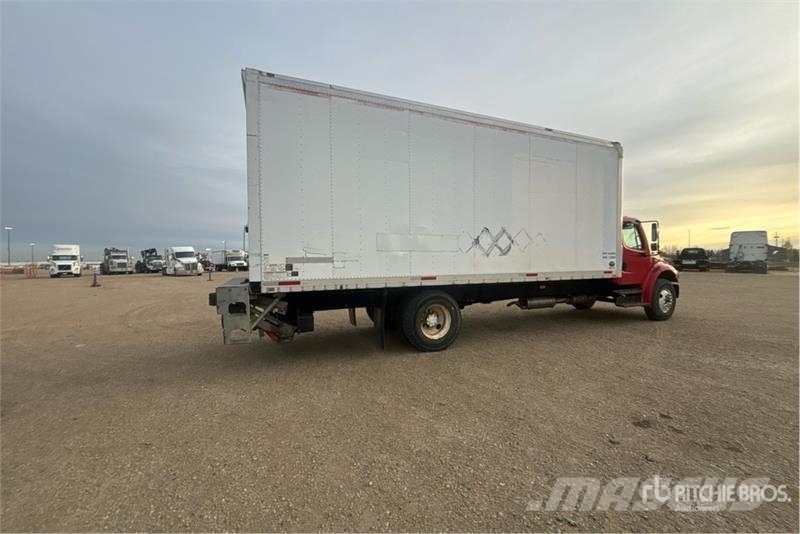 Freightliner M2 106 4x2 Van Truck Фургони