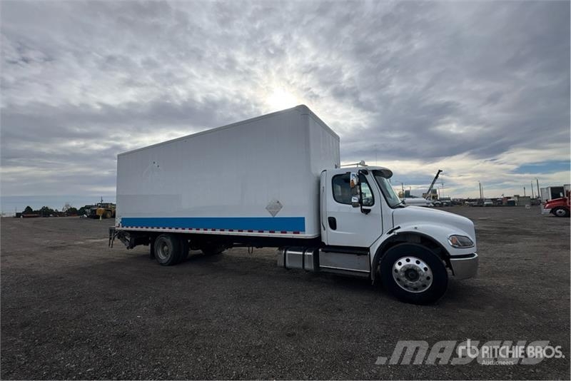 Freightliner M2 106 4x2 Freight Van Truck Sanduk kamioni