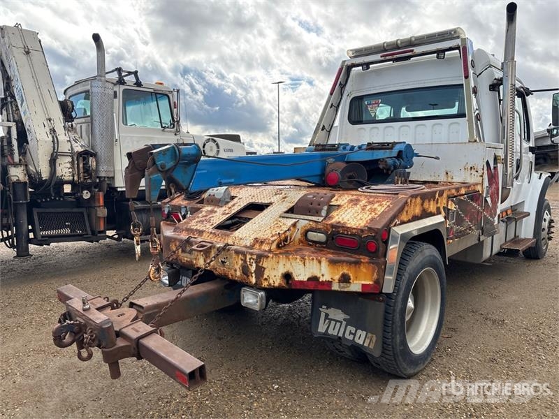 Freightliner M2 106 4x2 Extended Cab Tow Truck Hinausautot